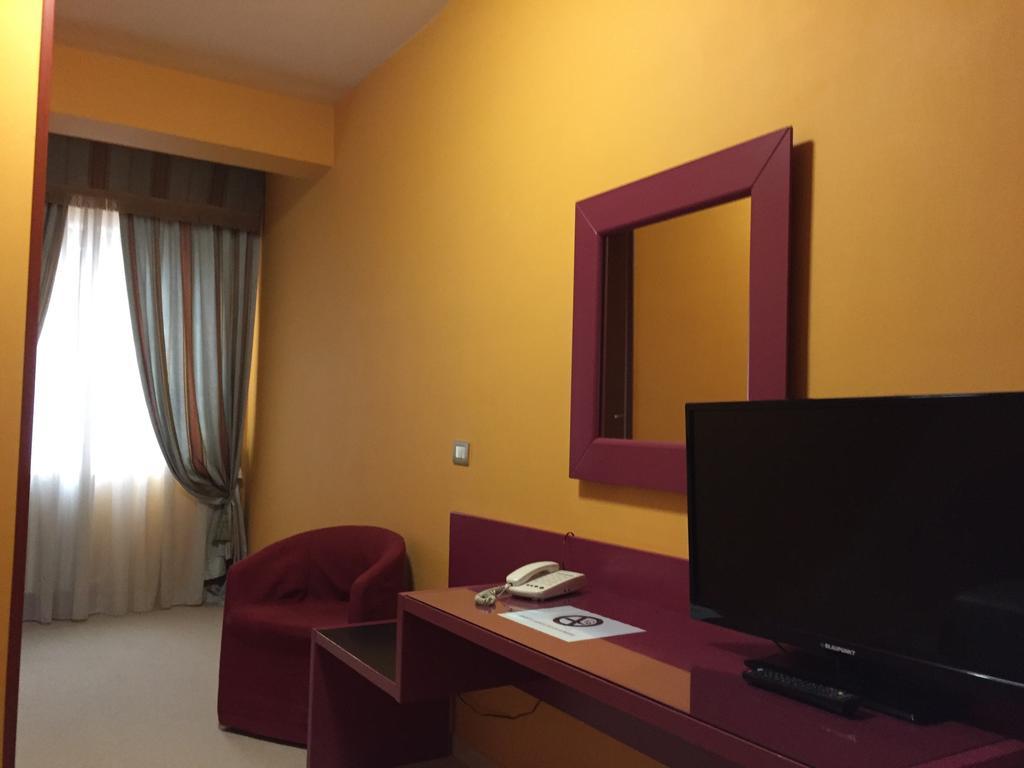 Cristal Hotel Manocalzati Zewnętrze zdjęcie